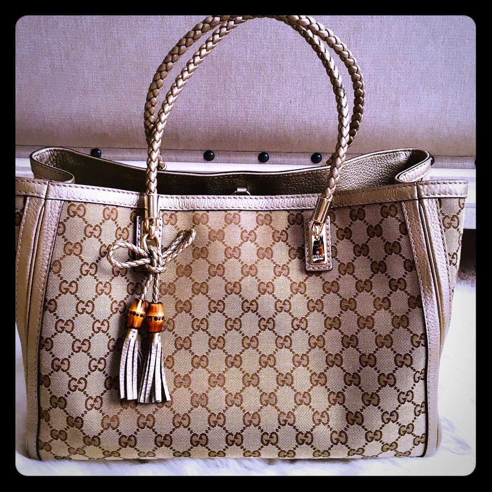 Limited edition Gucci Bella Tote- GOLD